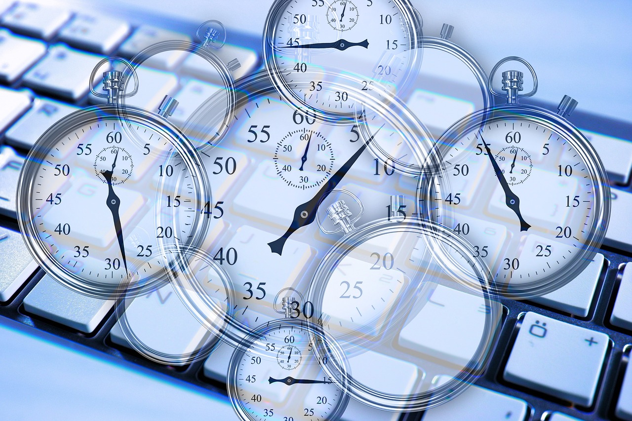 Time Management and Organization for Online Learning